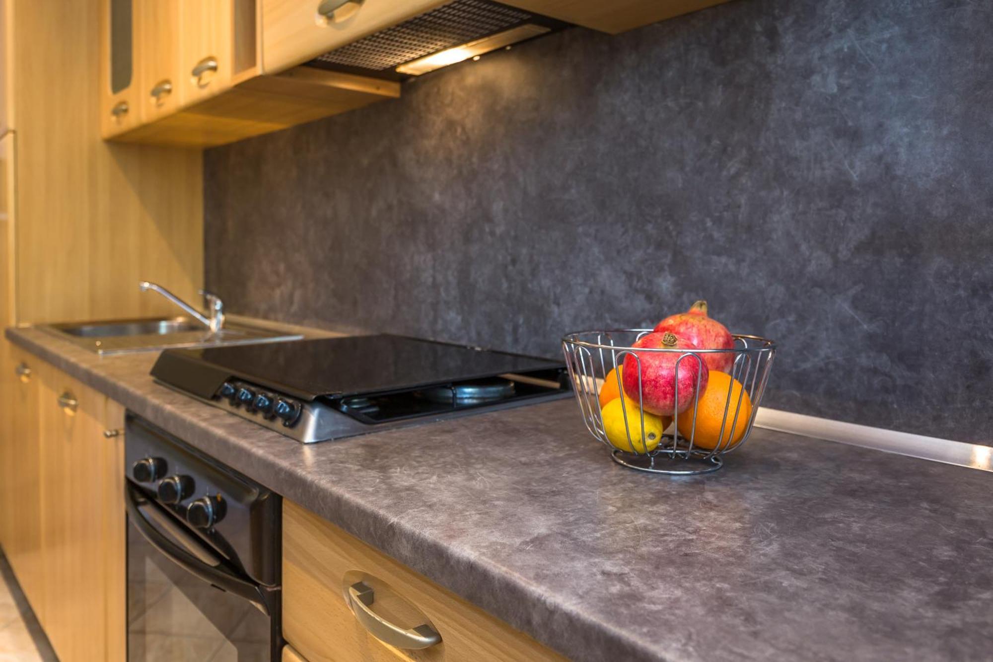 Apartmani Lovrenco Krvavica Bagian luar foto